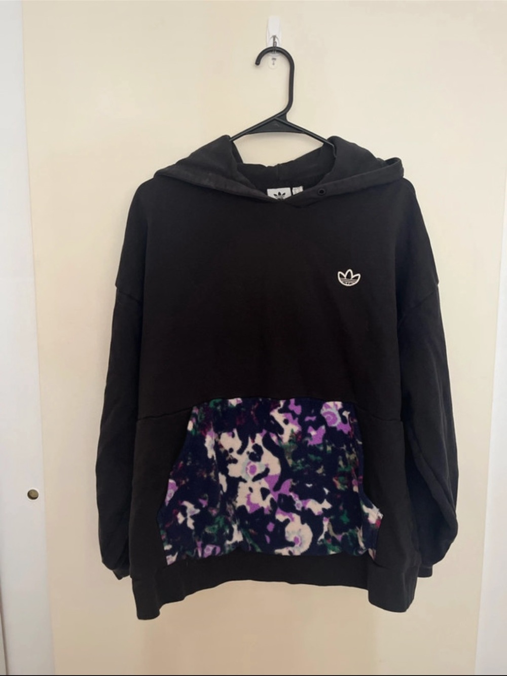 Adidas Women’s Black Hoodie With Purple Fleece Print Pocket Size Medium